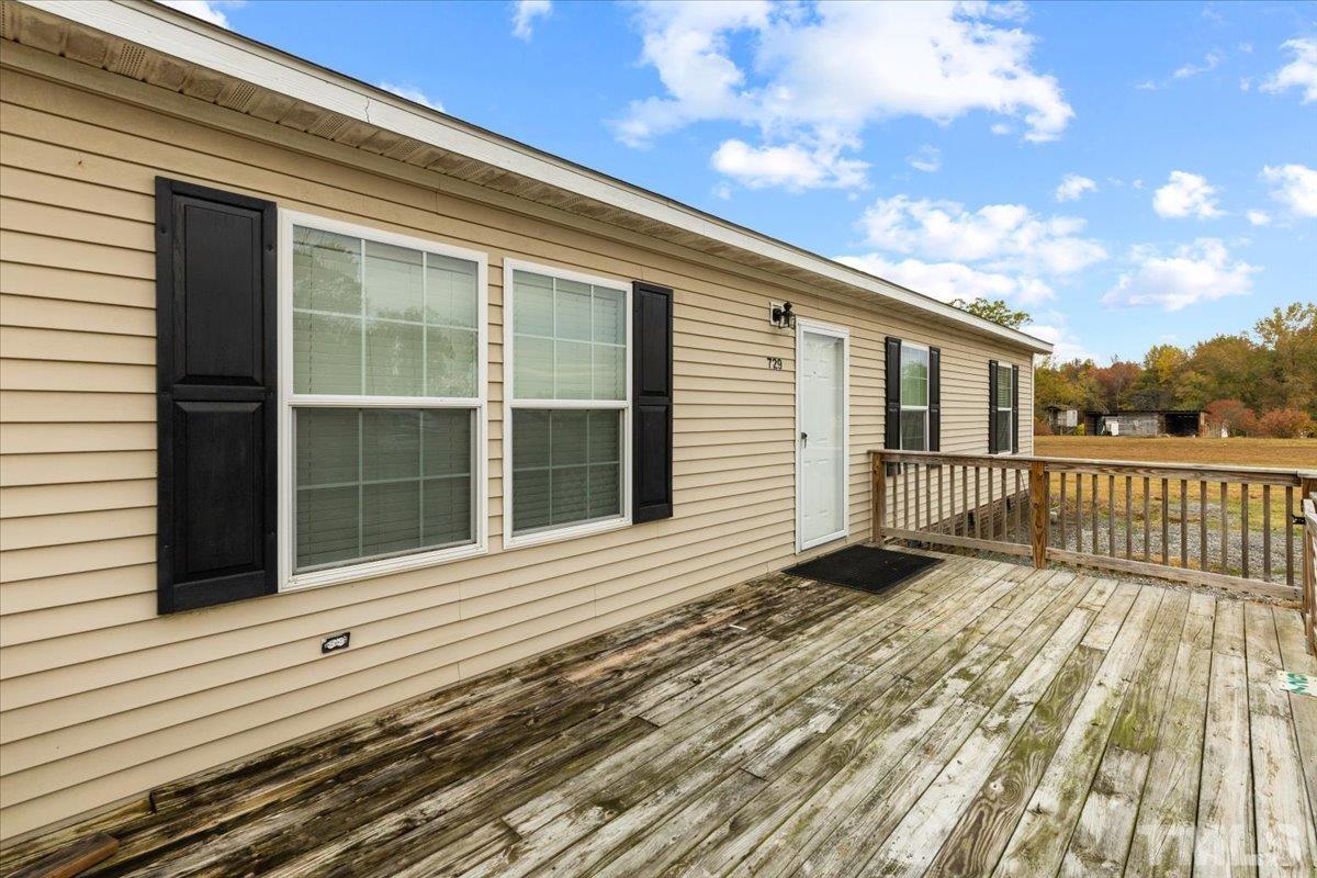 729 Powhatan Road Clayton, NC 27527 - Photo 5 of 41 Gallery Image 5