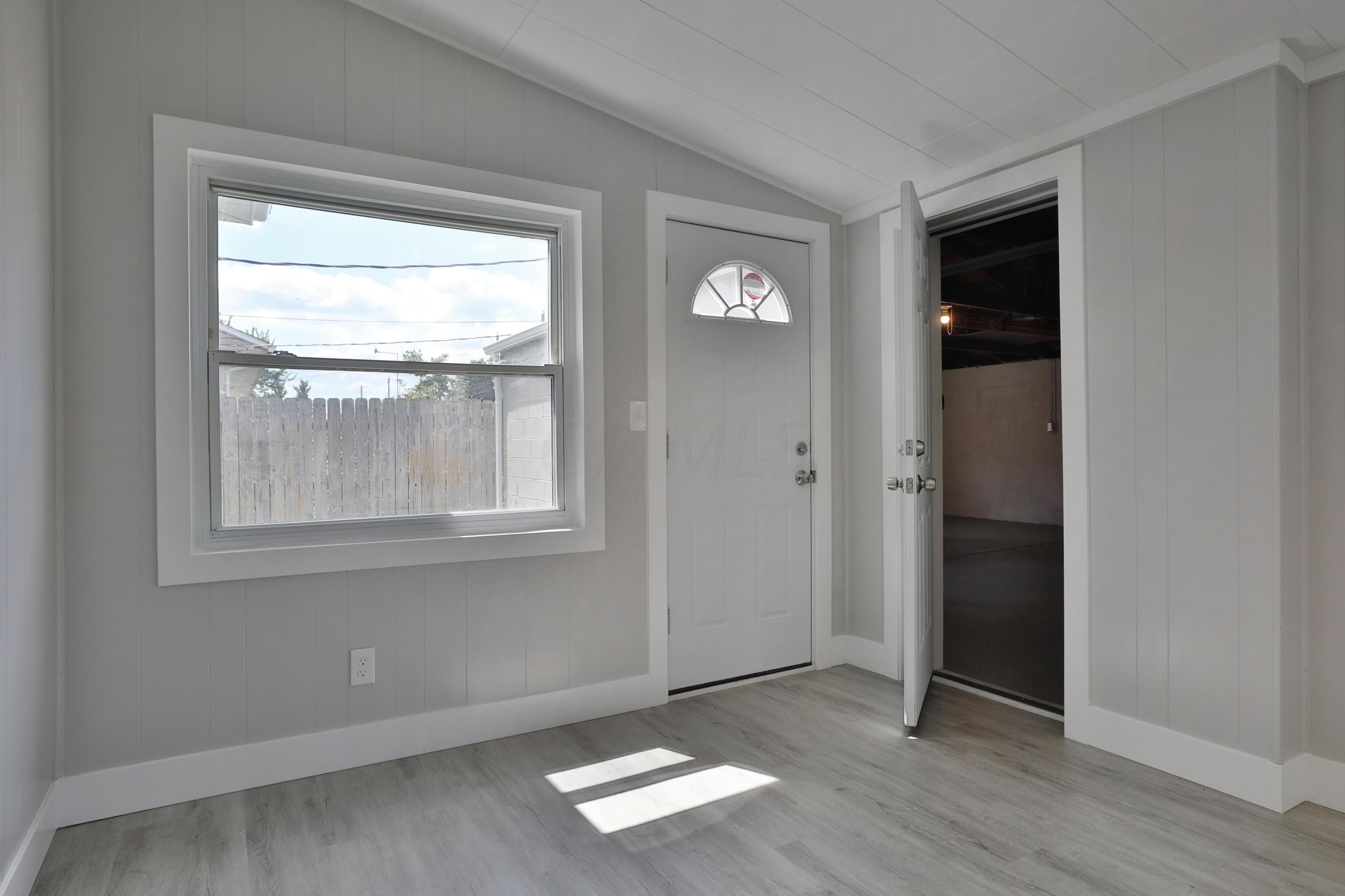 907 Demorest Road Columbus, OH 43204 - Photo 12 of 37 Gallery Image 12