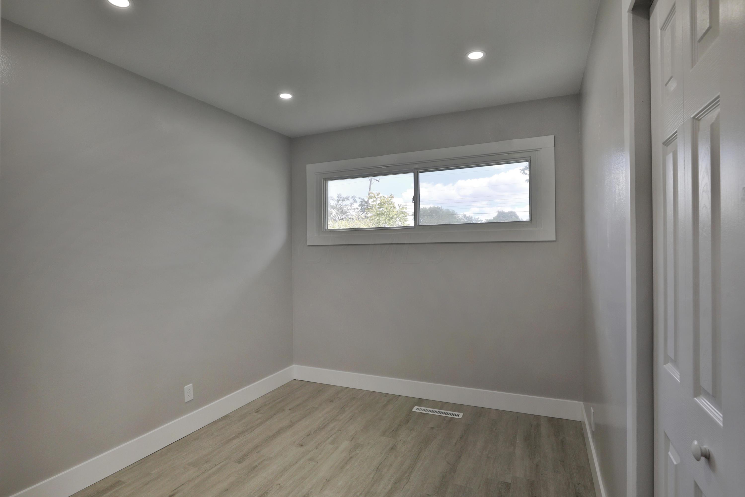907 Demorest Road Columbus, OH 43204 - Photo 13 of 37 Gallery Image 13