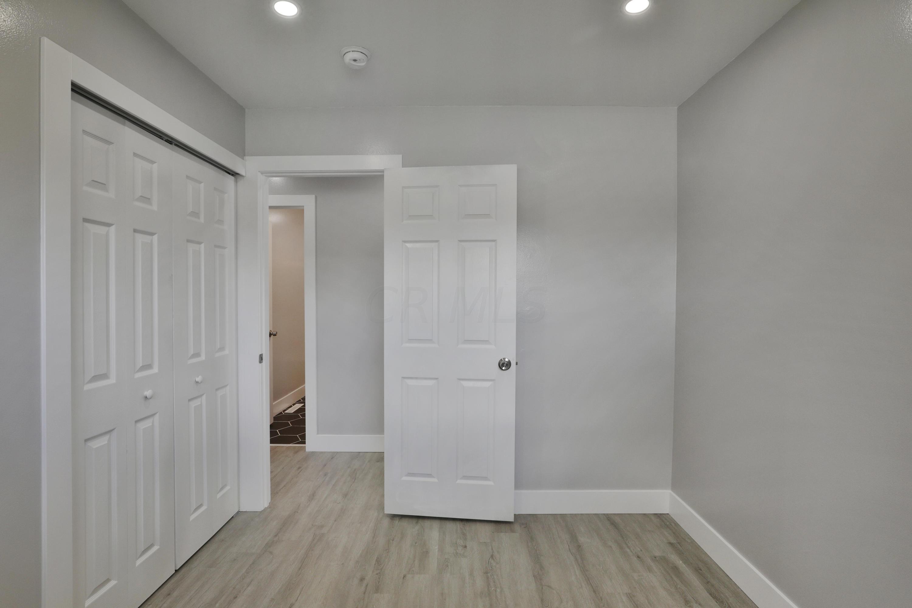 907 Demorest Road Columbus, OH 43204 - Photo 14 of 37 Gallery Image 14