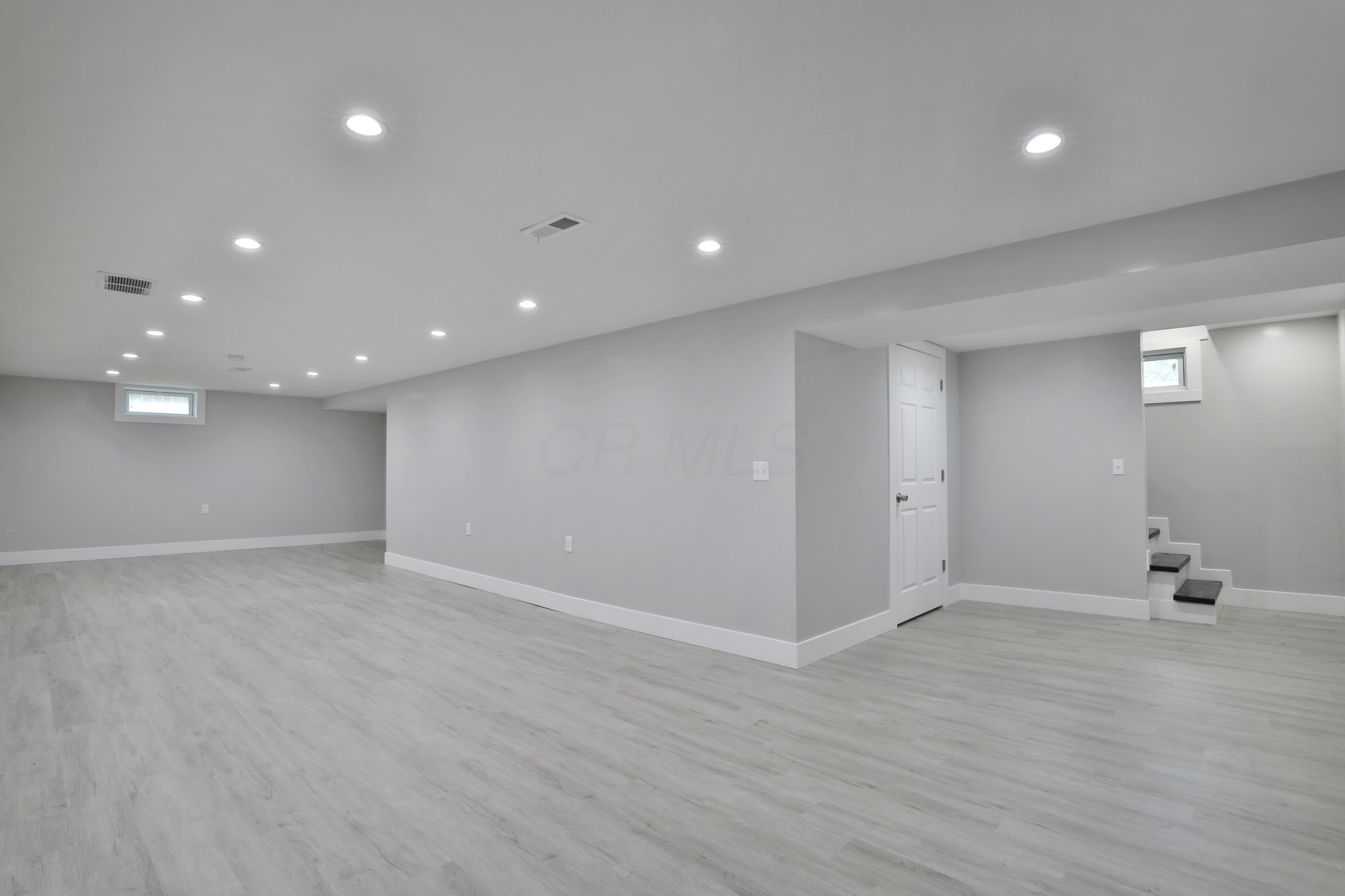 907 Demorest Road Columbus, OH 43204 - Photo 20 of 37 Gallery Image 20