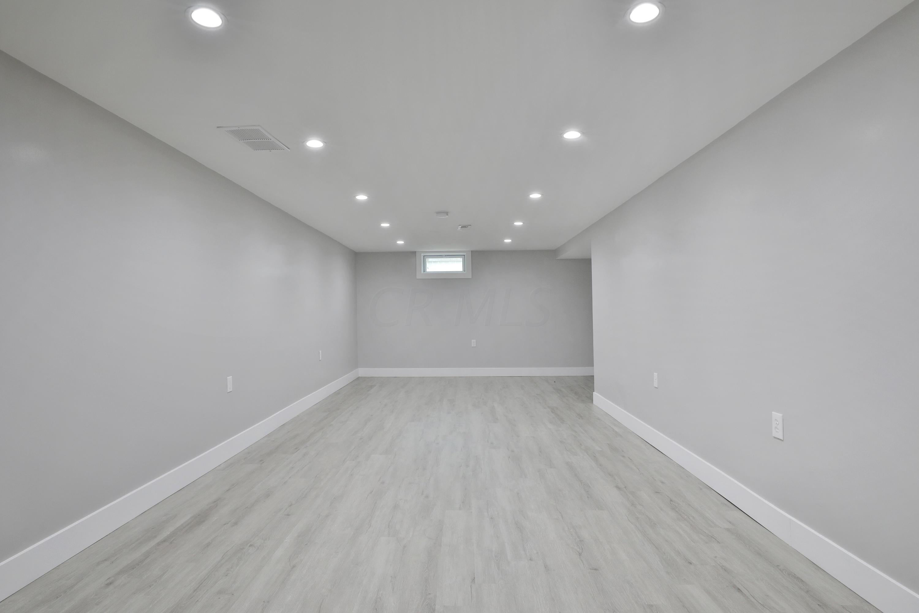 907 Demorest Road Columbus, OH 43204 - Photo 21 of 37 Gallery Image 21