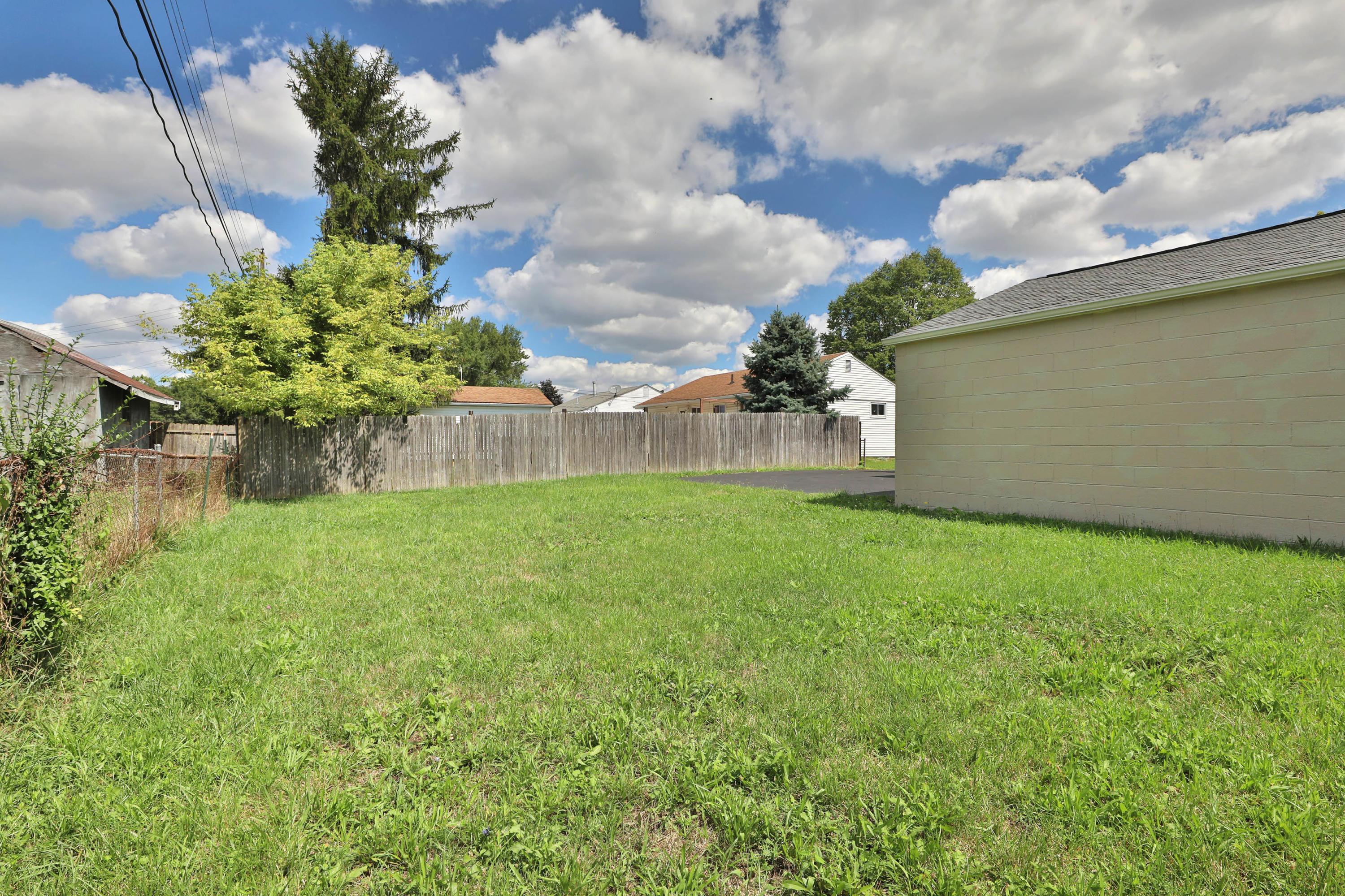 907 Demorest Road Columbus, OH 43204 - Photo 33 of 37 Gallery Image 33