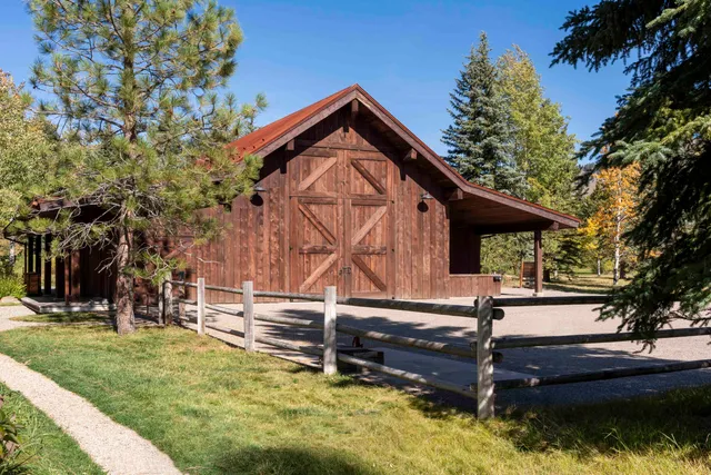 $35,000,000 | 101 Old Rnch Way, Ketchum, ID 83340