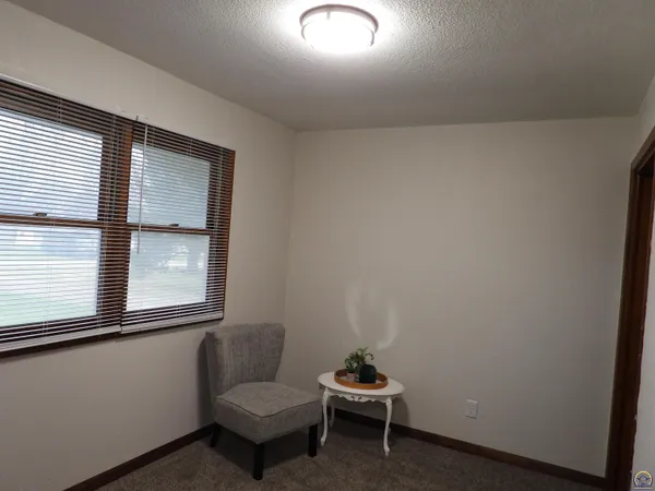 $254,900 | 718 South 9th Street, Osage City, KS 66523