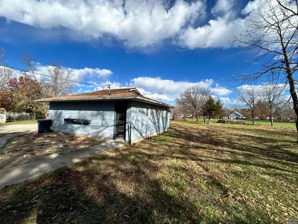 $254,900 | 718 South 9th Street, Osage City, KS 66523