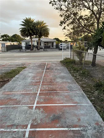 $1,700 | 329 West 41st Street, Unit 1, Hialeah, FL 33012