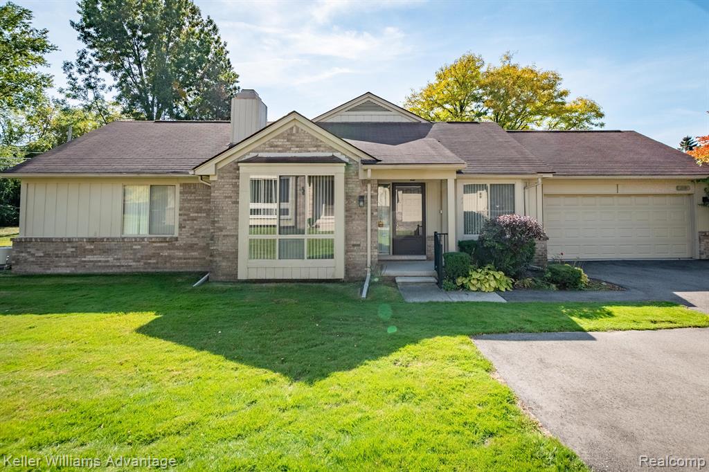 27730 Evergreen Road Lathrup Village, MI 48076 - Photo 1 of 31