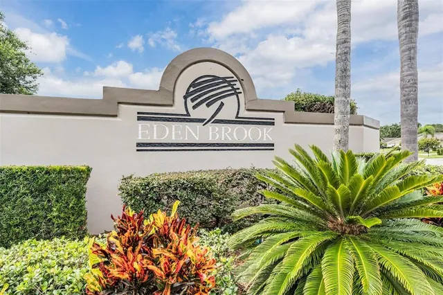 a picture of a street