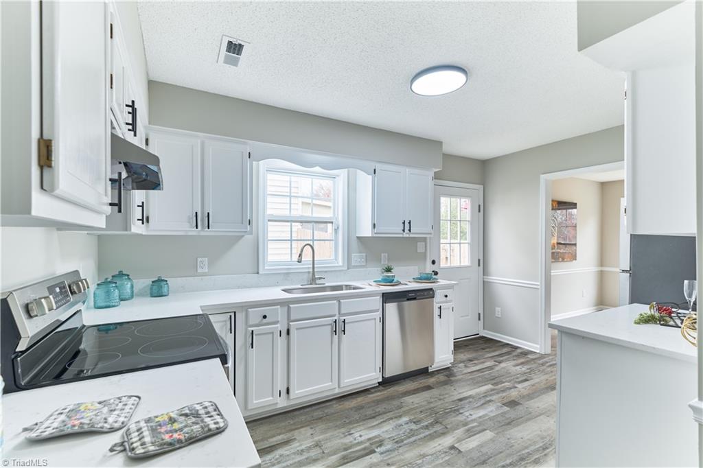 4326 Garden Club Street High Point, NC 27265 - Photo 16 of 38