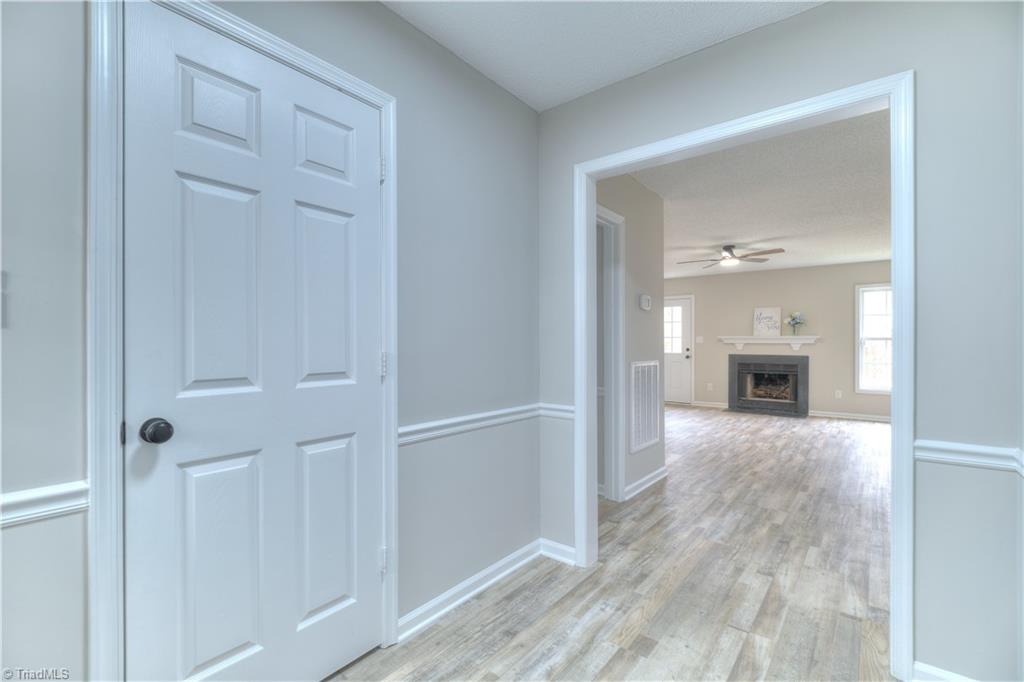 4326 Garden Club Street High Point, NC 27265 - Photo 3 of 38