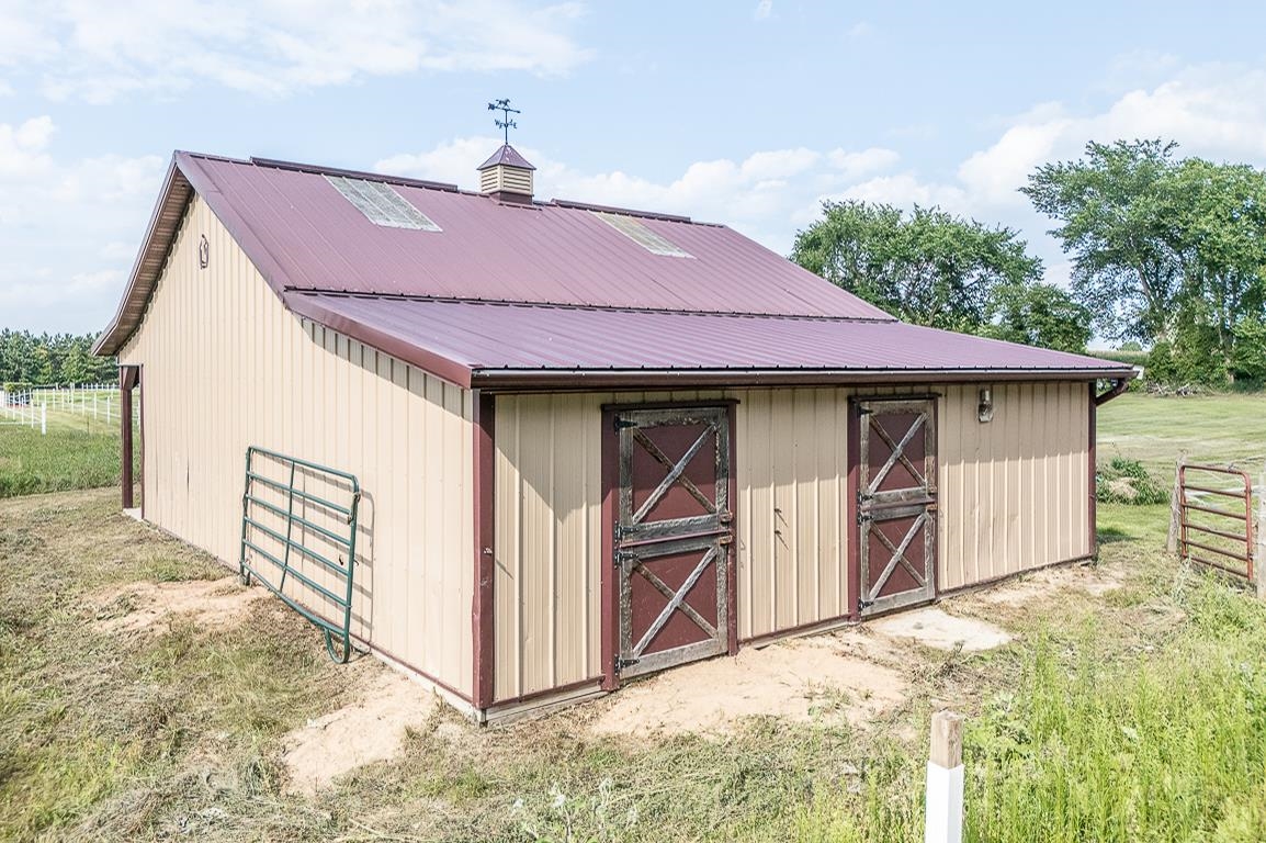 E8403 Church Road New London, WI 54961 - Photo 51 of 85 Gallery Image 51