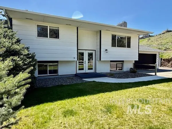 $497,500 | 2945 25th Street, Clarkston, WA 99403