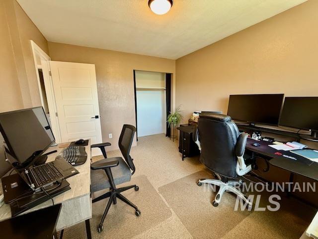 2945 25th Street Clarkston, WA 99403 - Photo 35 of 46 Office space featuring light carpet