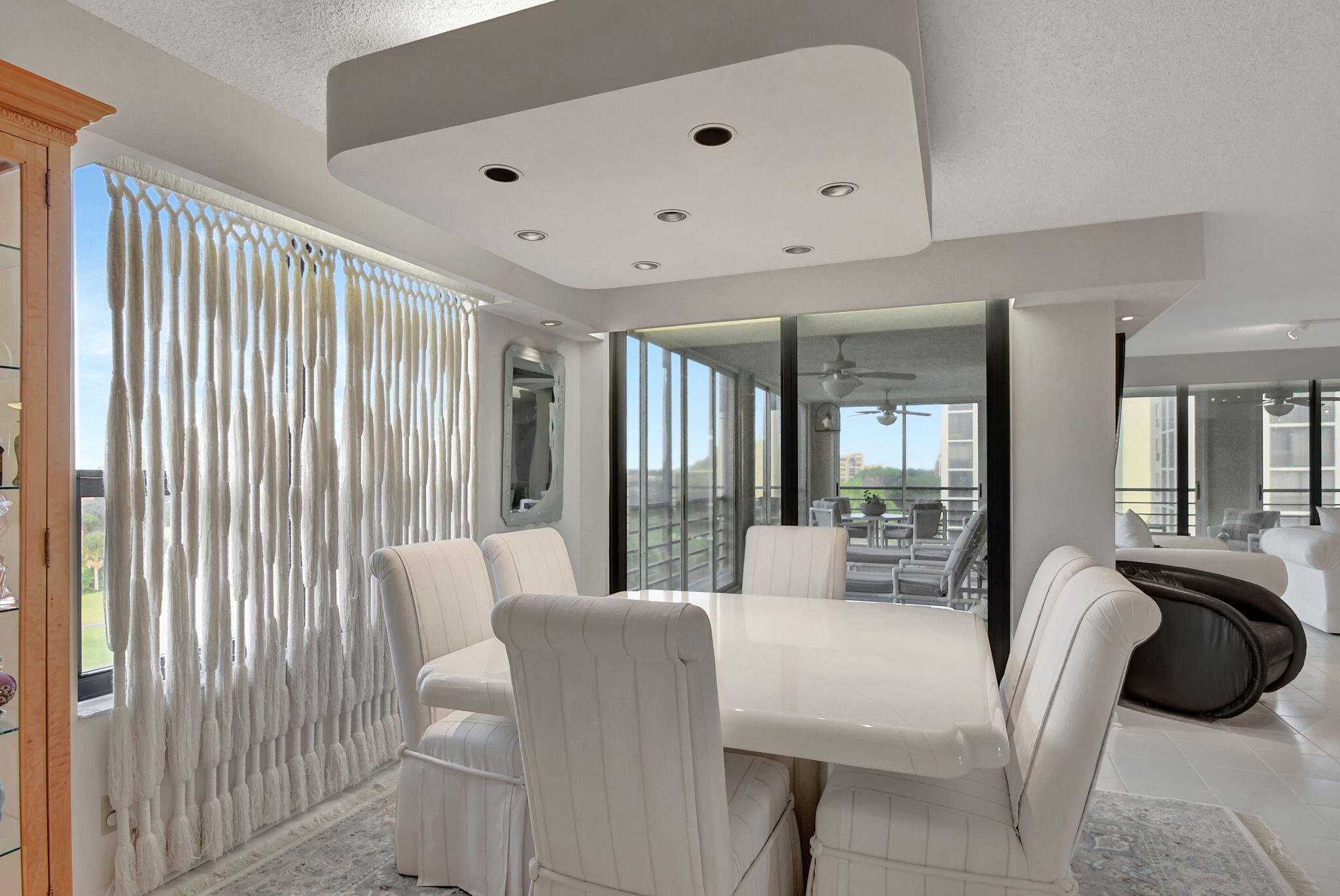 7567 Imperial Drive, Unit 602 Boca Raton, FL 33433 - Photo 12 of 44 dining room