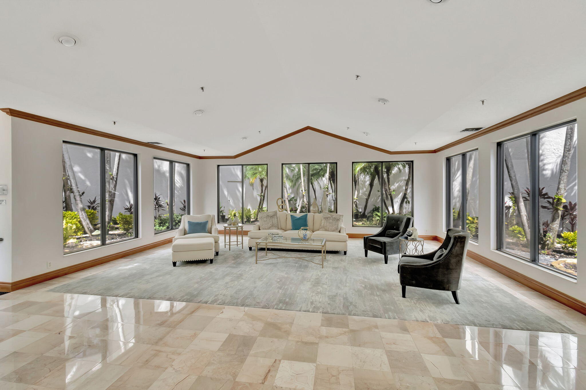 7567 Imperial Drive, Unit 602 Boca Raton, FL 33433 - Photo 41 of 44 Lobby