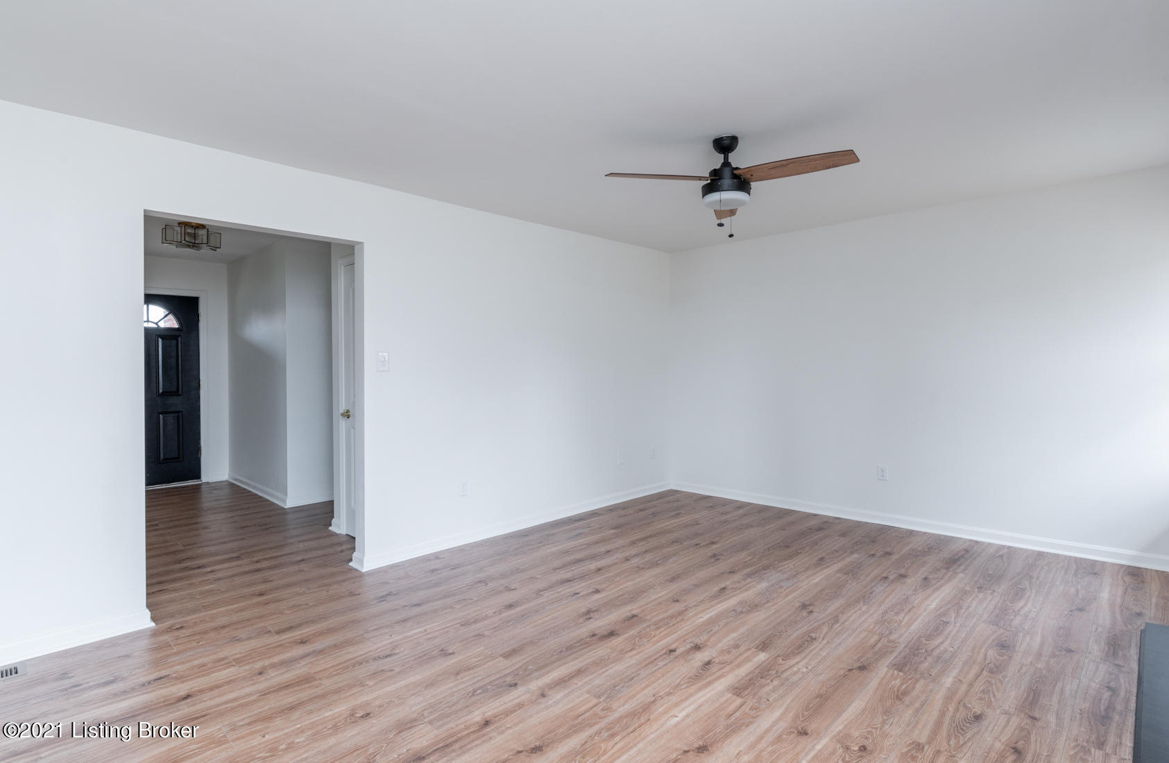 2014 Janlyn Road Louisville, KY 40299 - Photo 27 of 53 2014-29