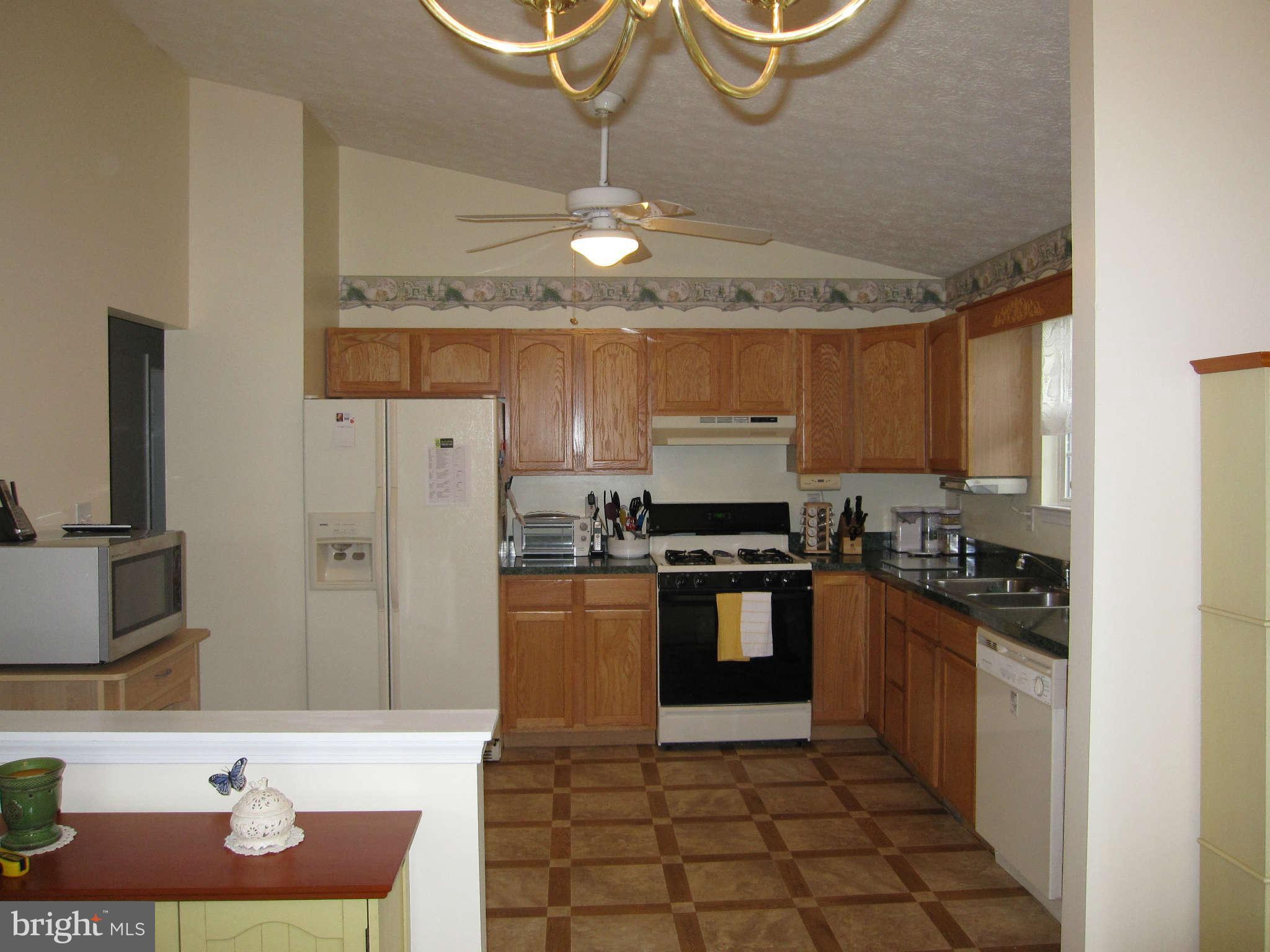 280 Red Clay Road Laurel, MD 20724 - Photo 8 of 24 Kitchen