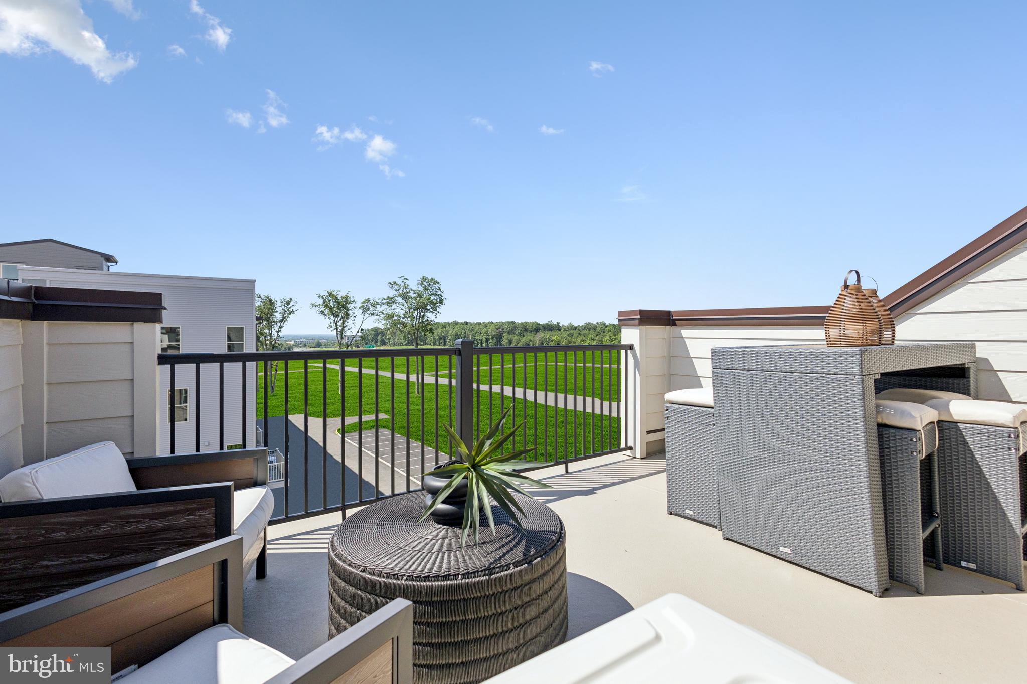 13746 Cobble Loop Woodbridge, VA 22193 - Photo 19 of 27 a outdoor living space with furniture and city view