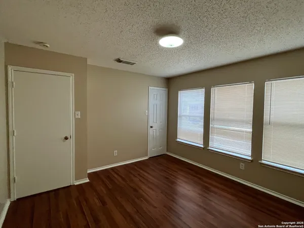 $1,650 | 6919 Heron Flats, Converse, TX 78109