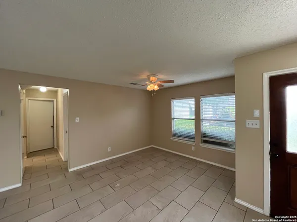 $1,650 | 6919 Heron Flats, Converse, TX 78109