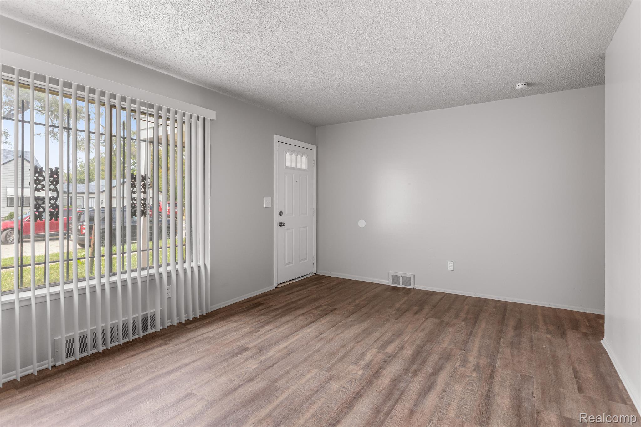4369 Isabelle Street Inkster, MI 48141 - Photo 7 of 28 Gallery Image 7