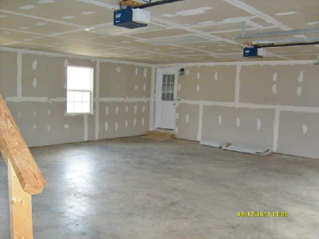 9941 Chestnut Ridge Road Lynchburg, TN 37352 - Photo 14 of 17 Garage