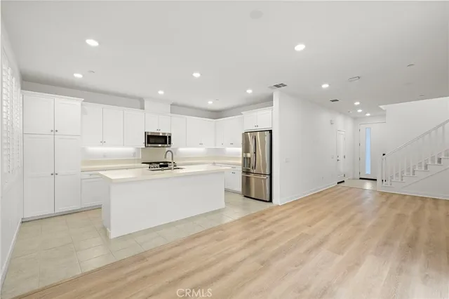 $4,700 | 214 Denali, Lake Forest, CA 92630