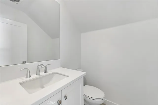 $4,700 | 214 Denali, Lake Forest, CA 92630