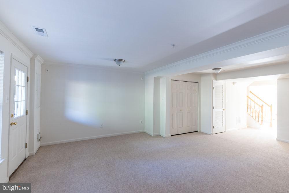4613 Ripley Manor Terrace Olney, MD 20832 - Photo 4 of 29 Gallery Image 4