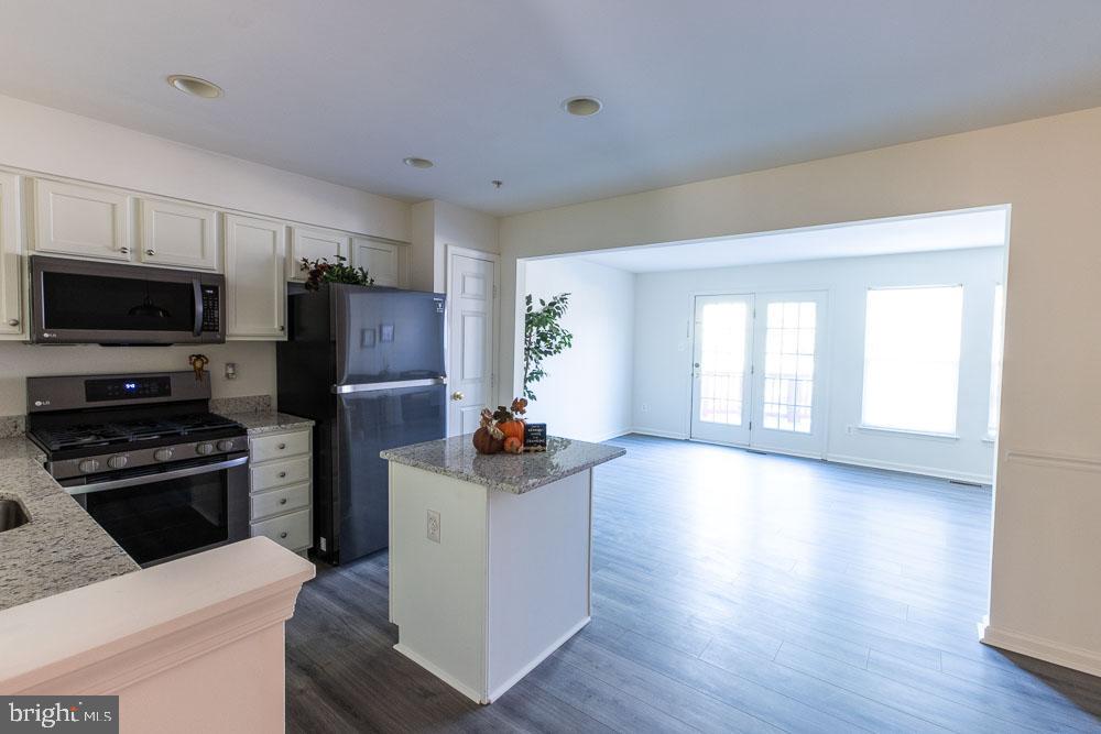 4613 Ripley Manor Terrace Olney, MD 20832 - Photo 9 of 29 Gallery Image 9