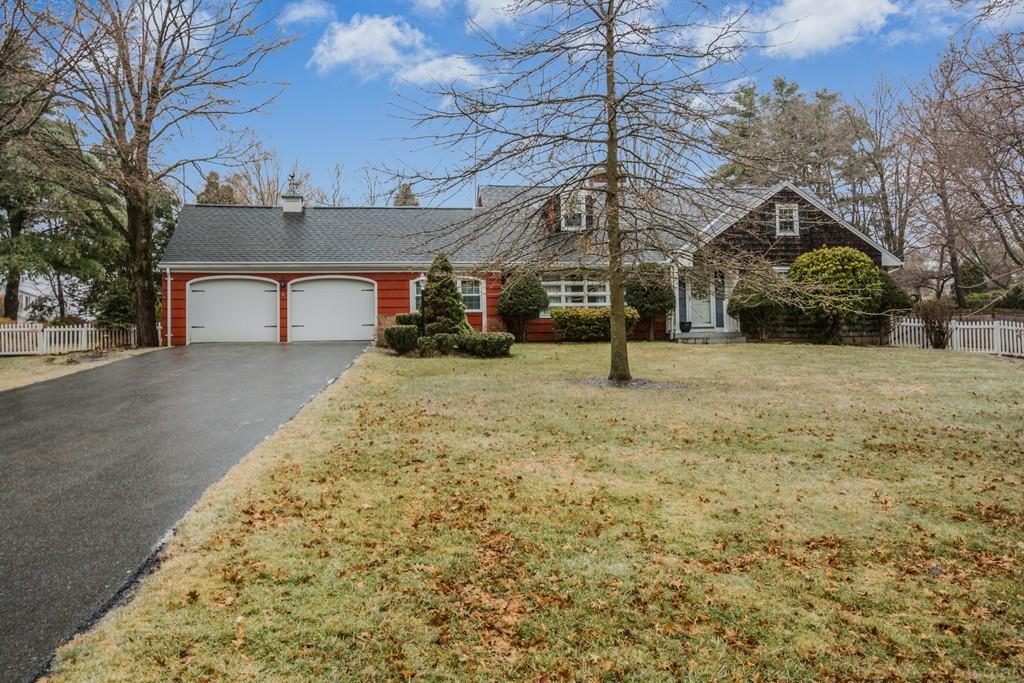 25 McGregory Road Sturbridge, MA 01566 - Photo 1 of 41