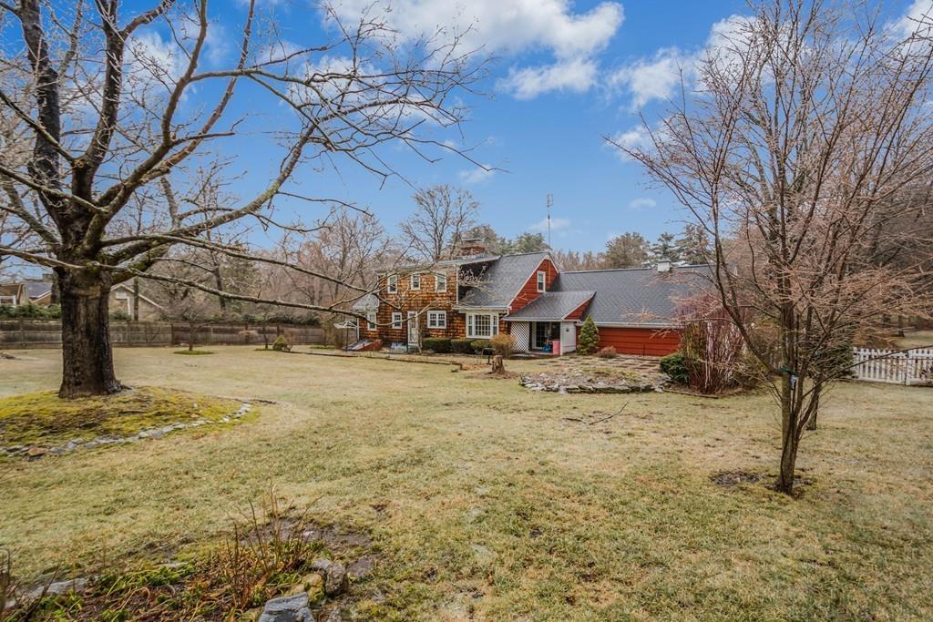 25 McGregory Road Sturbridge, MA 01566 - Photo 8 of 41