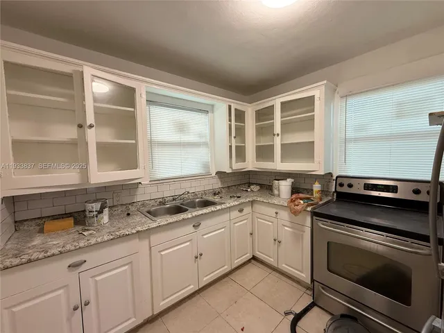 $2,100 | 816 5th Street, West Palm Beach, FL 33401