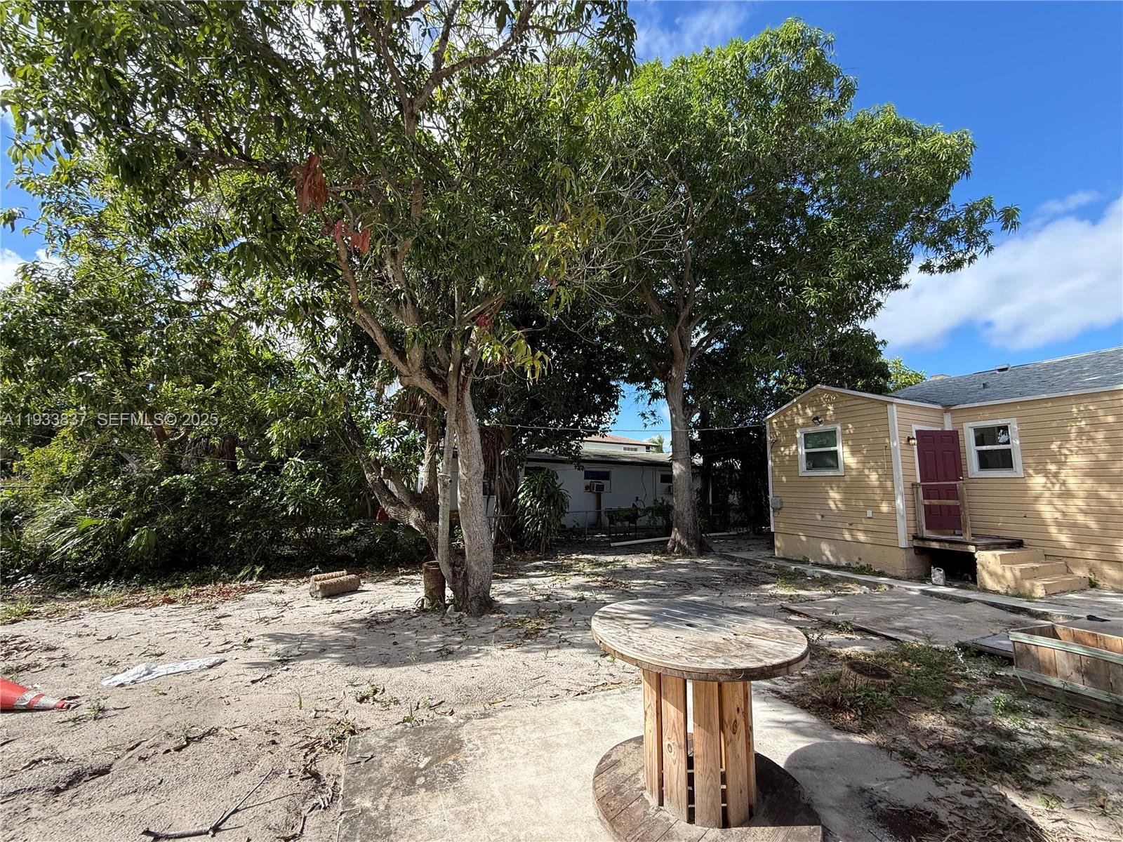 816 5th Street West Palm Beach, FL 33401 - Photo 23 of 28