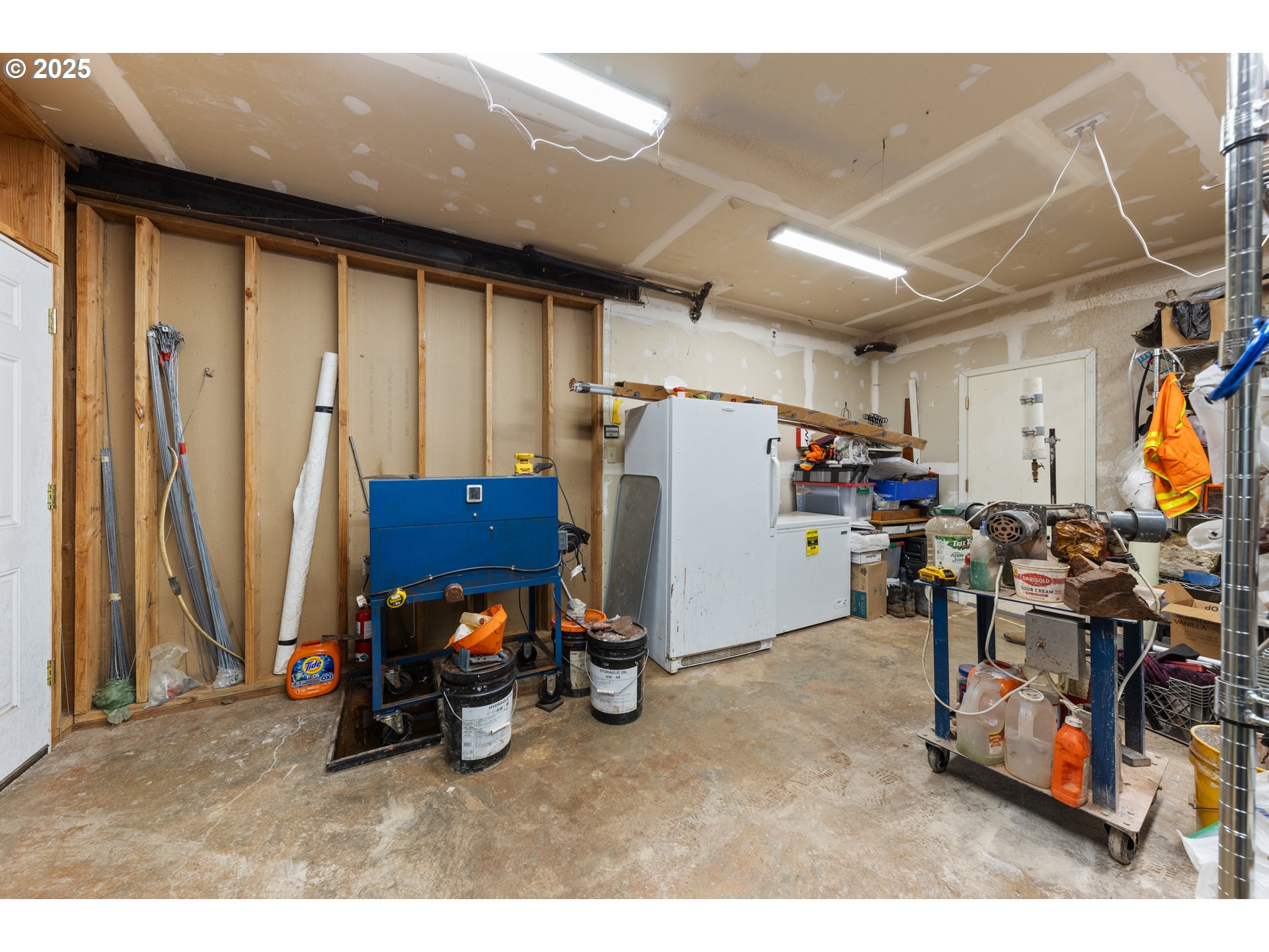 6100 Teal Creek Road Dallas, OR 97338 - Photo 32 of 40