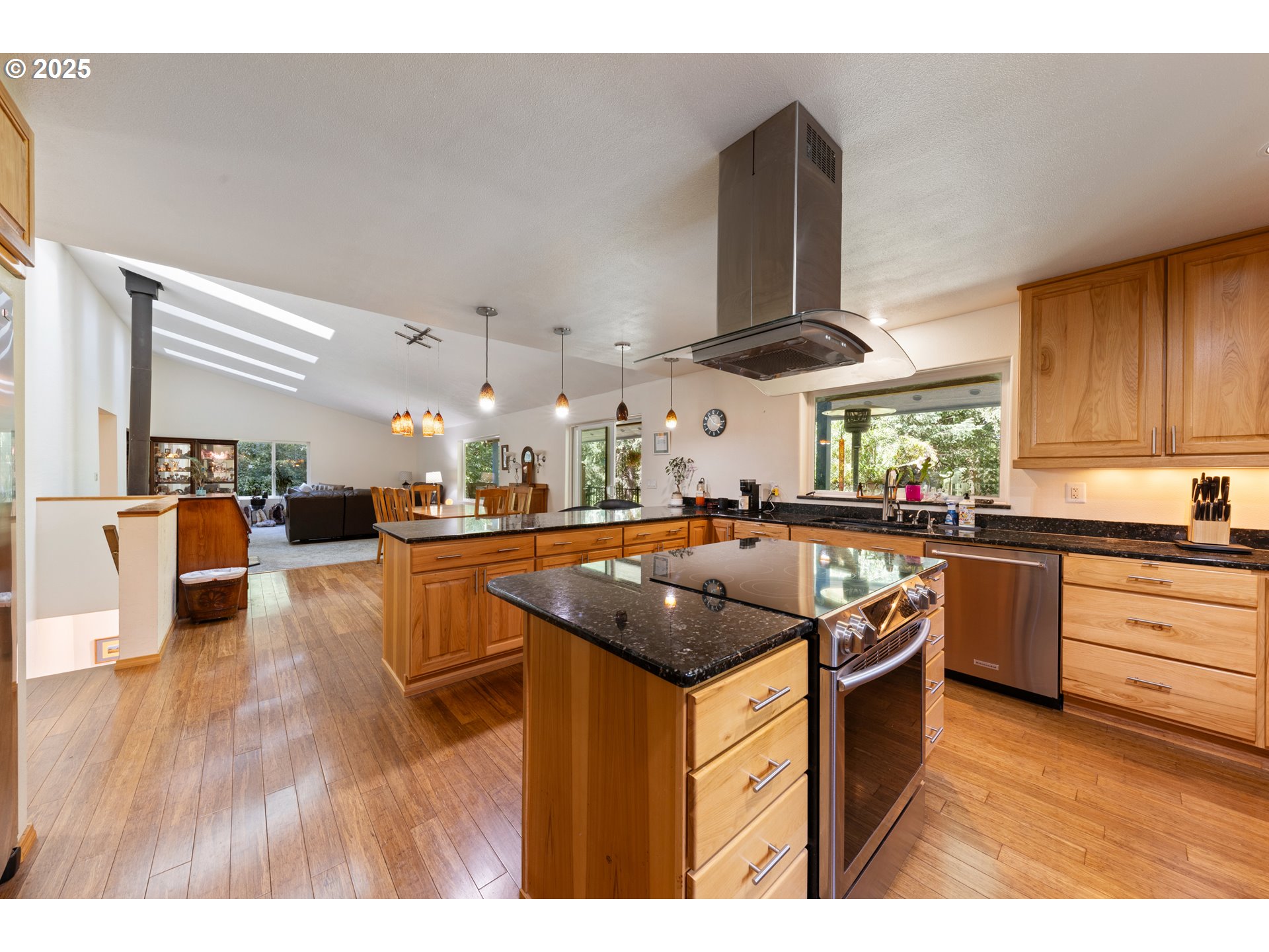 6100 Teal Creek Road Dallas, OR 97338 - Photo 9 of 40