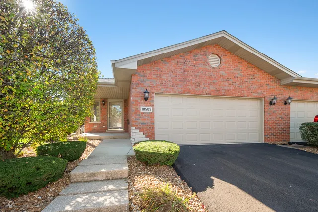 $419,900 | 10509 San Luis Lane, Orland Park, IL 60467