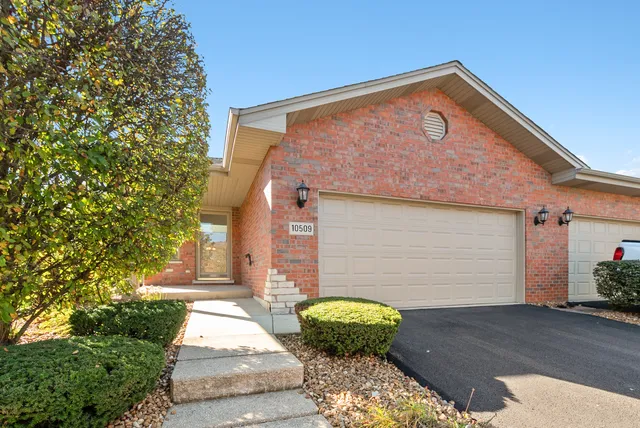 $419,900 | 10509 San Luis Lane, Orland Park, IL 60467