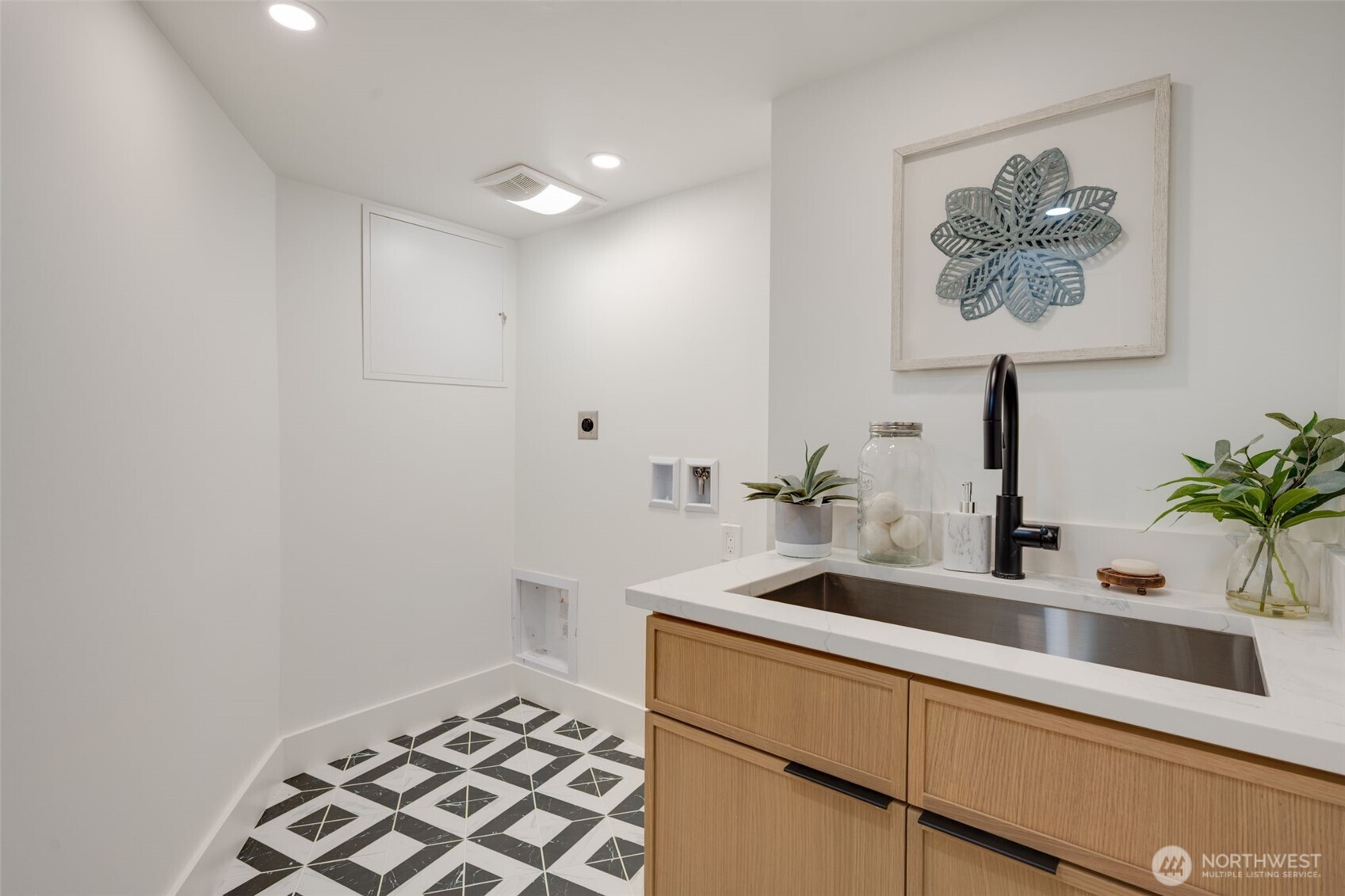 4203 5th Avenue Northwest Seattle, WA 98107 - Photo 29 of 35