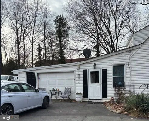 $750,000 | 13346 Regal Crest Drive, Clifton, VA 20124