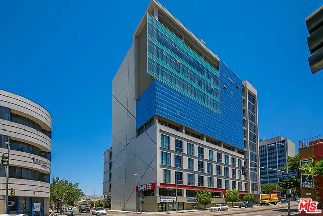 $859,000 | 3223 West 6th Street, Unit 906, Los Angeles, CA 90020