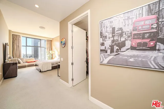 $859,000 | 3223 West 6th Street, Unit 906, Los Angeles, CA 90020