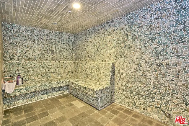 $859,000 | 3223 West 6th Street, Unit 906, Los Angeles, CA 90020