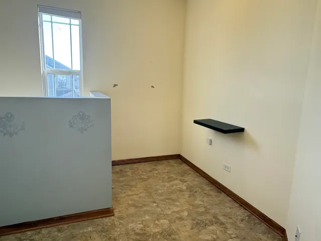 $1,600 | 510 Timber Drive, Harvard, IL 60033