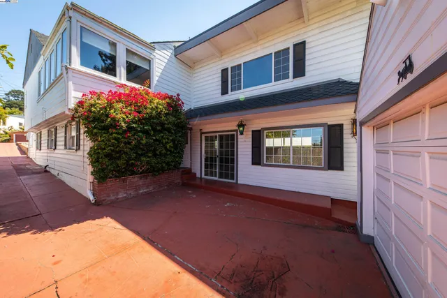 a view of front door of house