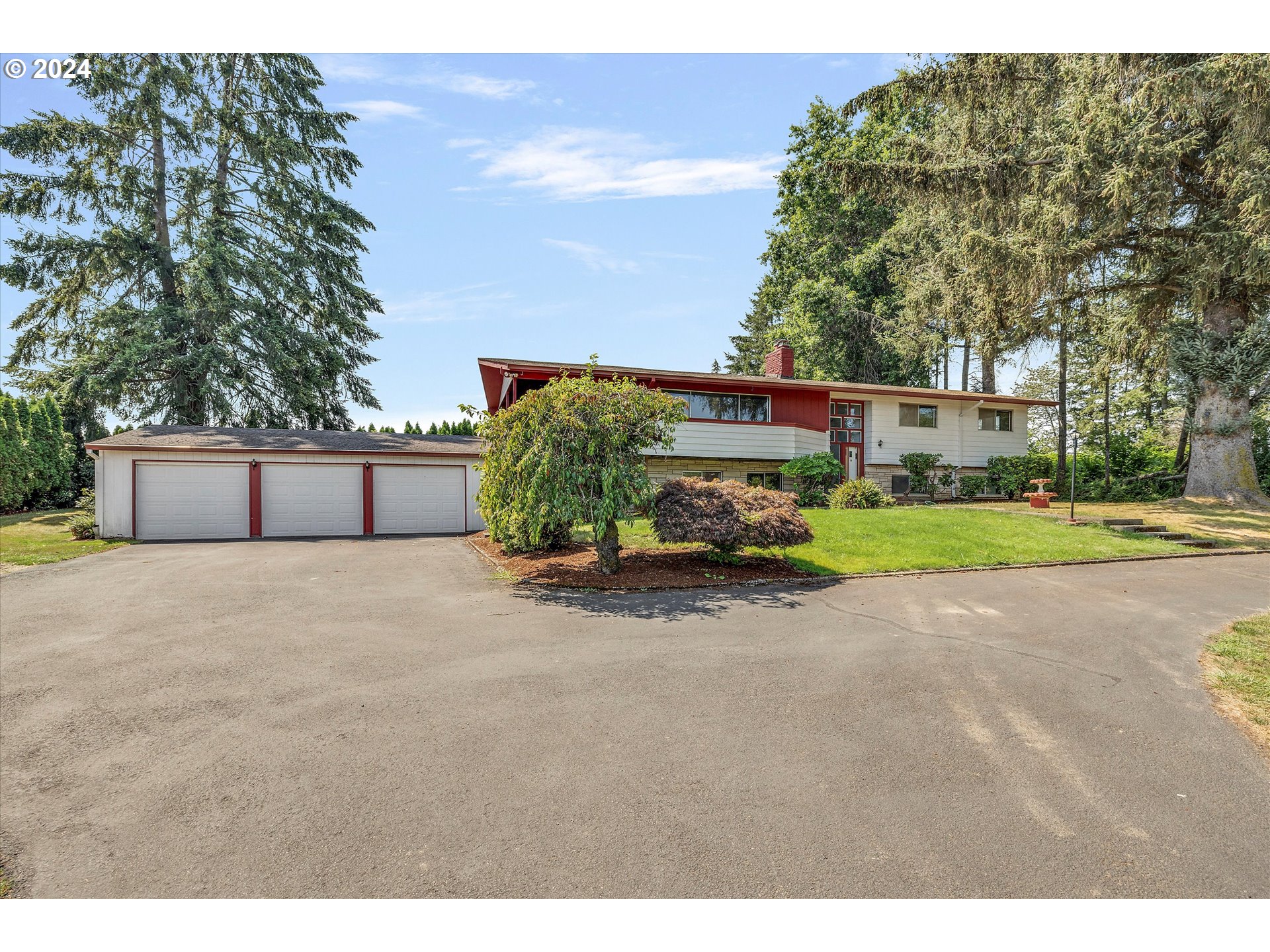 29440 Southeast Chase Road Gresham, OR 97080 - Photo 3 of 42 Front Yard