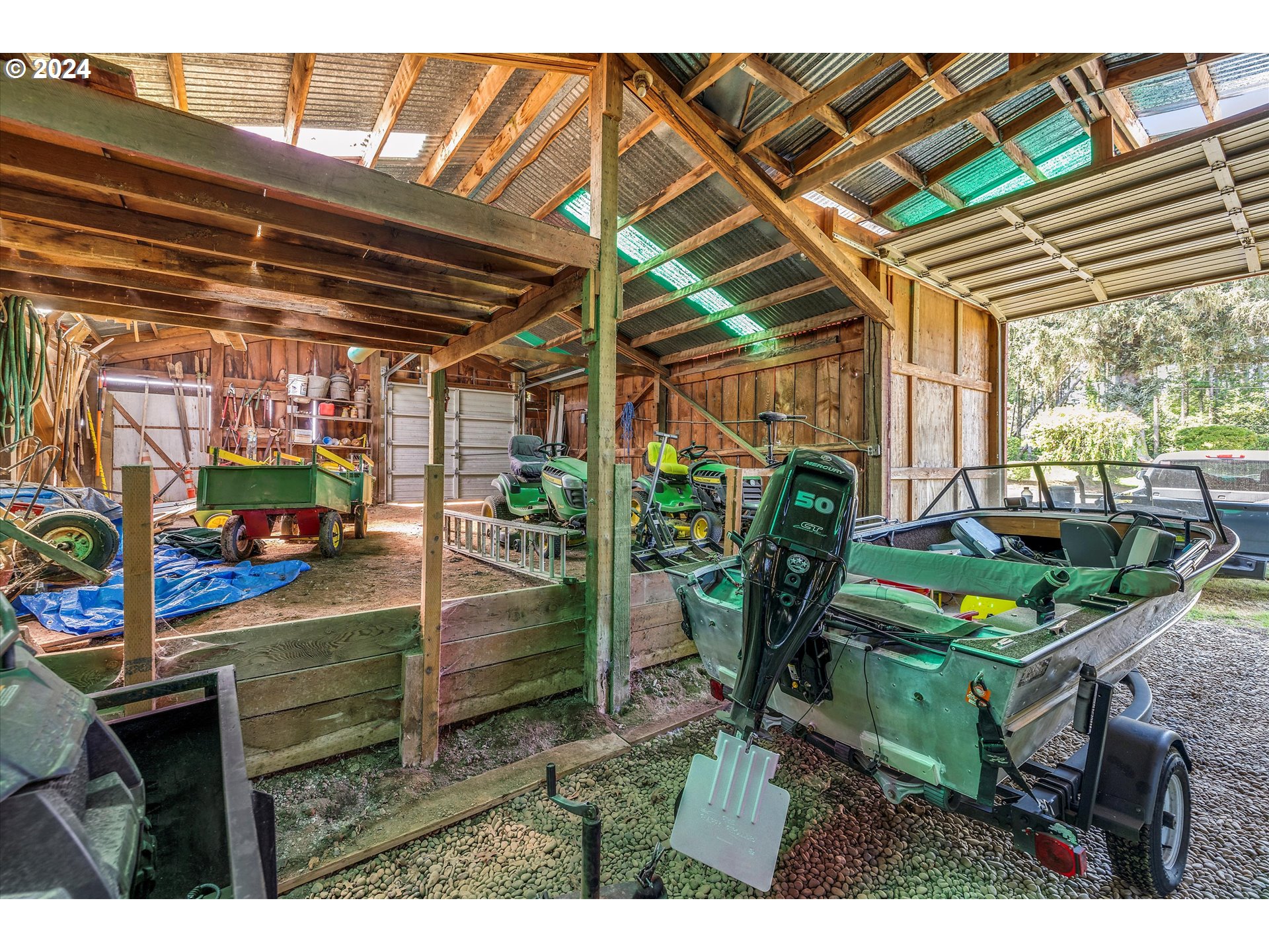 29440 Southeast Chase Road Gresham, OR 97080 - Photo 36 of 42 Barn