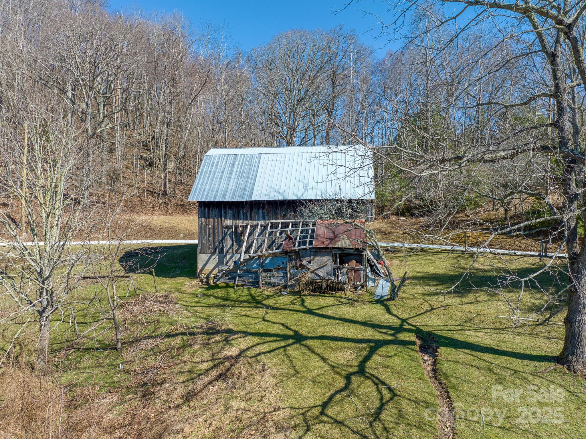 6435 Big Ridge Road Glenville, NC 28736 - Photo 14 of 18