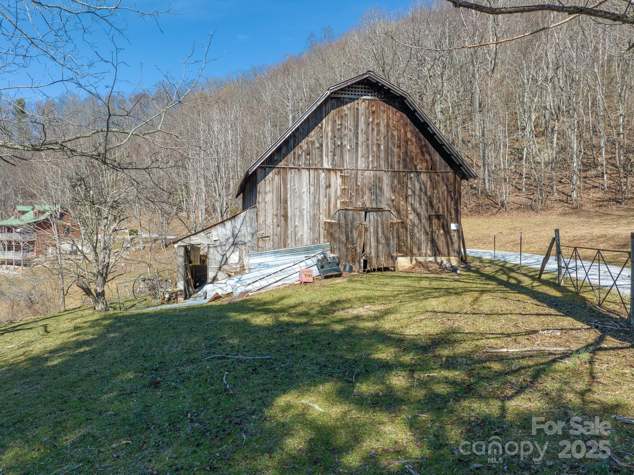 6435 Big Ridge Road Glenville, NC 28736 - Photo 17 of 18